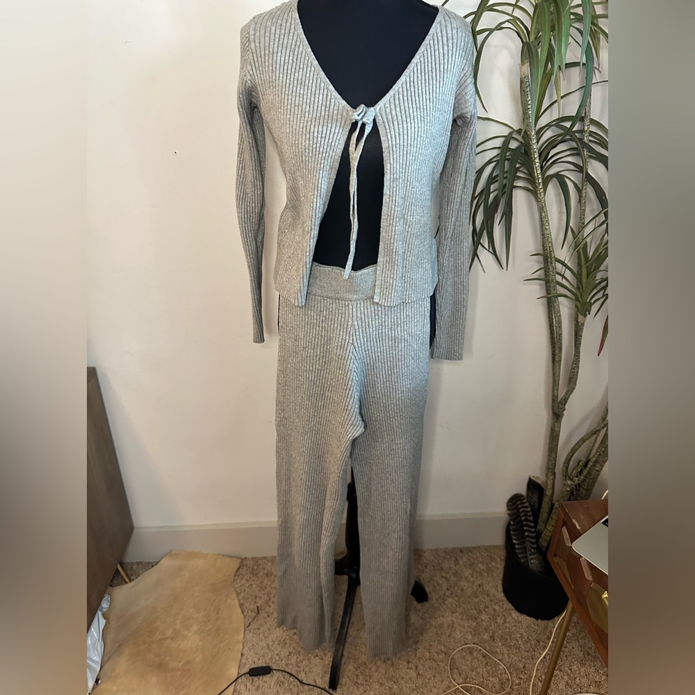 Sincerely Jules gray ribbed sweater flare pants lounge set small